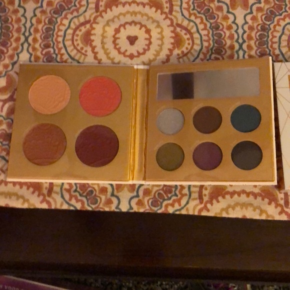 NIB PÜR Midnight Masquerade Palette - Picture 3 of 6